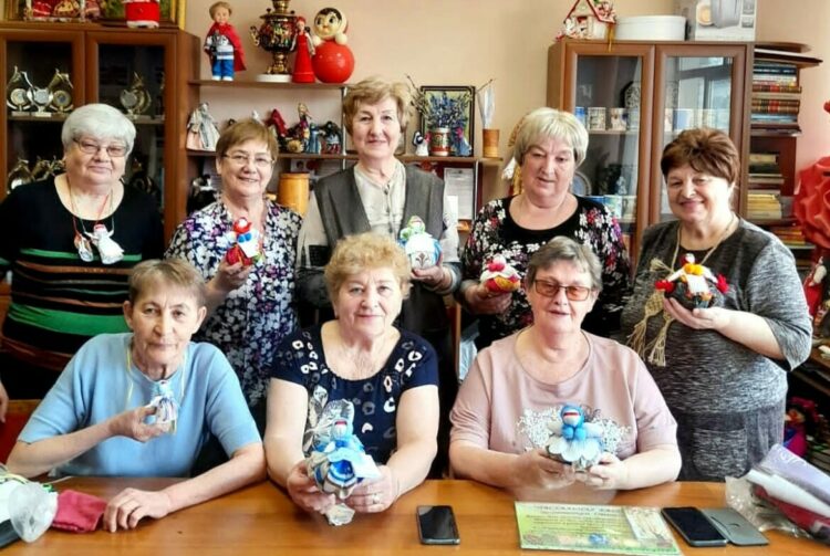 Нижнекамские «хозяюшки» собрали 300 куличей для военнослужащих