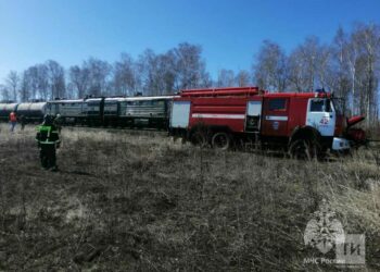В Ютазинском районе загорелся тепловоз