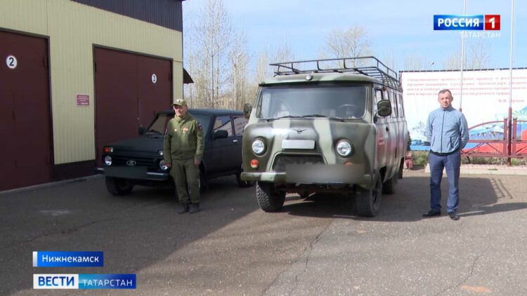 Нижнекамцы отправили в зону спецоперации 2 автомобиля и гуманитарный груз