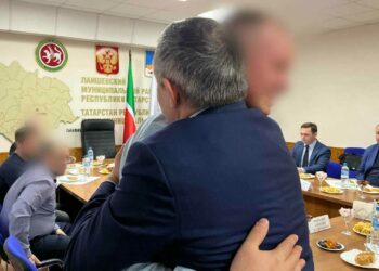 Глава Лаишевского района встретился с прибывшими в отпуск мобилизованными