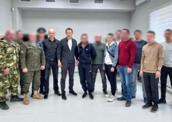Нагуманов встретился с мобилизованными и добровольцами, приехавшими в отпуск из зоны СВО