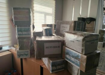 Жители Менделеевского района передали военным в зону СВО мед и окопные свечи