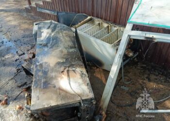 В Бугульме из-за пожара эвакуировали из школы 150 человек