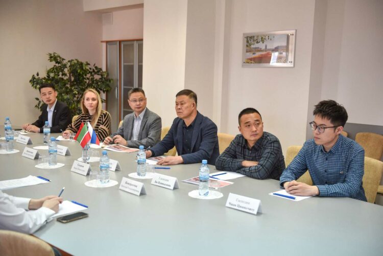 Китайская компания может открыть производство пластиковых изделий в Челнах