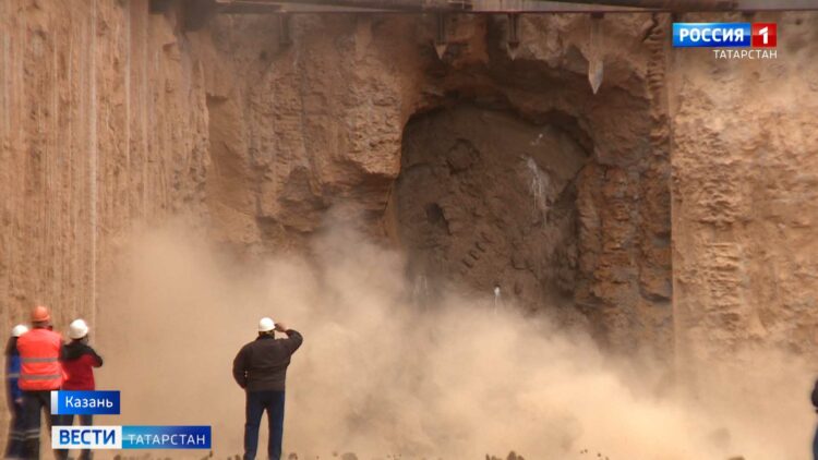 В Казани закончили проходку тоннеля метро от станции «Зилант» до станции «Академическая»