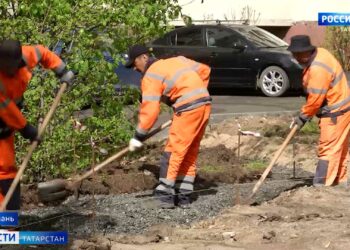 Борьба за заветный билет: болельщики «Ак Барса» стоят в очереди со вчерашнего вечера