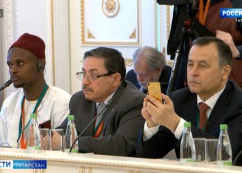 Старт дан: строители замкнули новый мост через Оку на трассе М12