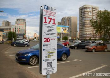 В Казани могут ввести абонементы на платную парковку