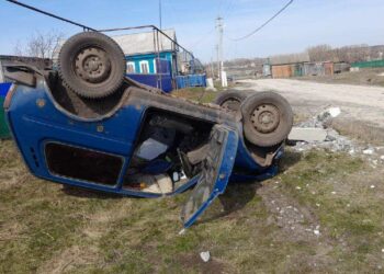 В Татарстане водитель «Нивы» погиб, наехав на столб