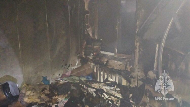 В Зеленодольске спасли женщину от горящего шкафа