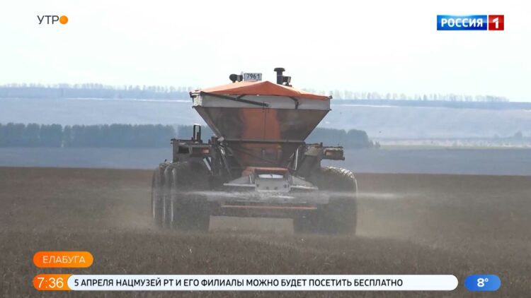 В Елабужском районе подготовку к посевной начали с распределения удобрений