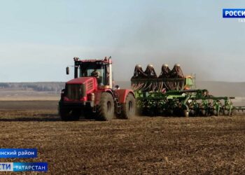 В Татарстане на поля выйдут 13 тысяч тракторов