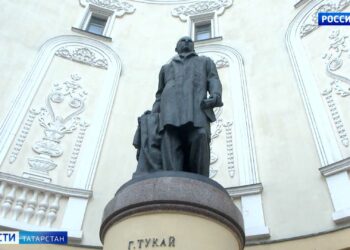 Рустам Минниханов о Габдулле Тукая: «Гений нашего поэта — в созданных им прекрасных образах»