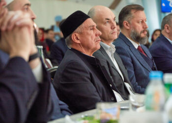 Минниханов принял участие в ифтаре в московском «Шатре Рамадана»