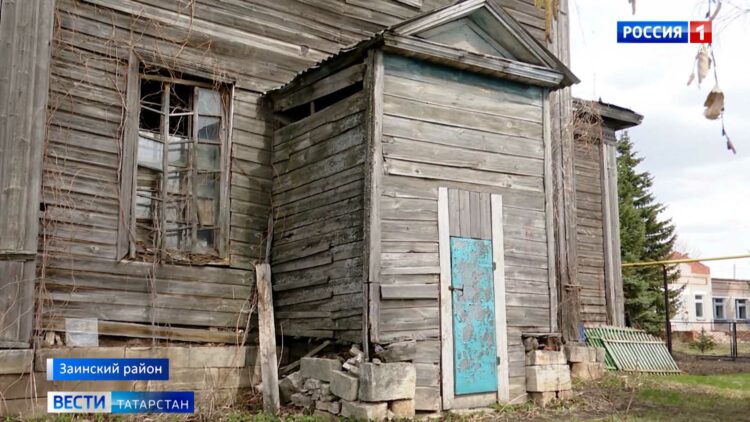 В Челнах волонтеры помогают доставлять гумпомощь на фронт