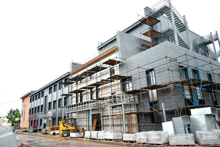 К концу августа в Буинске по нацпроекту завершат строительные работы в Доме культуры