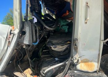 В Нижнекамске водитель «КАМАЗа» пострадал при столкновении с фурой