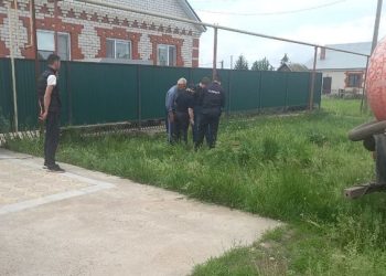 В Заинске мужчина утонул в канализационной яме