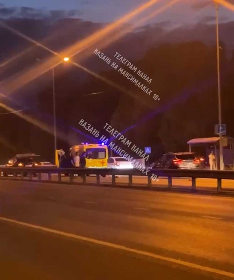 На Горьковском шоссе в Казани насмерть сбили мужчину