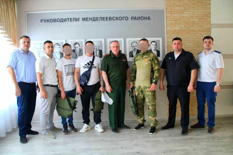 В Менделеевске с бойцами СВО обсудили дополнительные меры поддержки