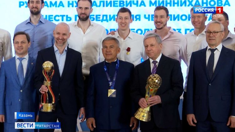 В Казанском Кремле чествовали волейбольный клуб «Зенит-Казань»