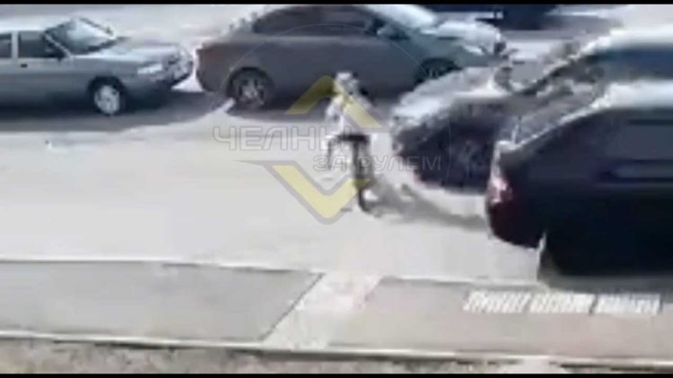 В Челнах женщина сбила девочку на велосипеде