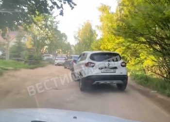 Водители жалуются на дороги в Константиновке
