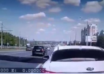 В Казани в ДТП с автобусом и легковушкой пострадали 4 человека