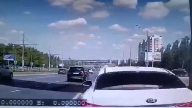 В Казани в ДТП с автобусом и легковушкой пострадали 4 человека