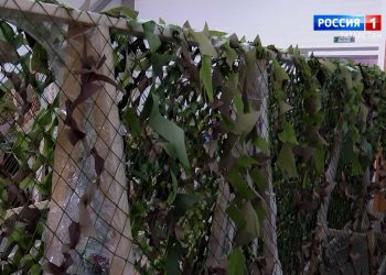В Заинске открыли пункт плетения маскировочных сетей для бойцов СВО