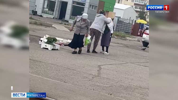 В Нижнекамске продавец местного рынка накинулась на пенсионерку с кулаками