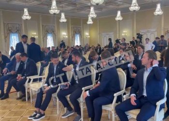 В Казанском Кремле чествуют хоккеистов «Ак Барса»