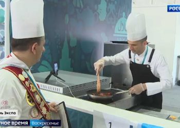 «Женский взгляд», халяльная кухня, национальные костюмы: дружеская атмосфера KazanForum собрала лучших