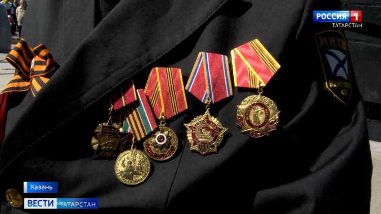 Минниханов высоко оценил организацию Парада Победы в Казани