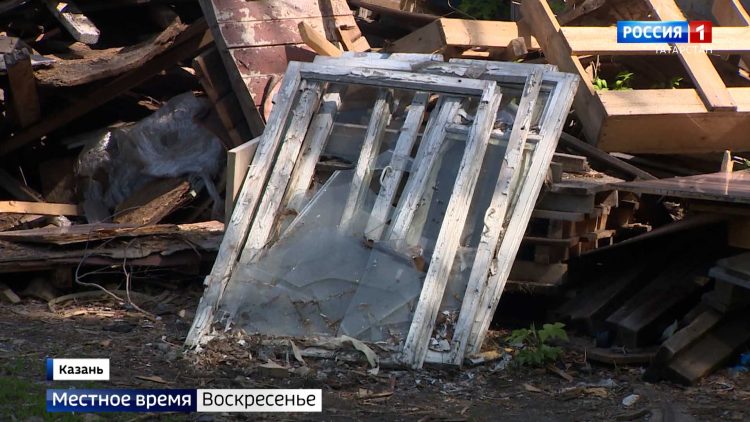Заваленные дворы и сотни жалоб: почему в Казани не вывозят отходы?