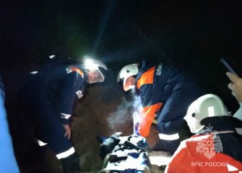 В Казани спасли мужчину, упавшего со склона к жд путям