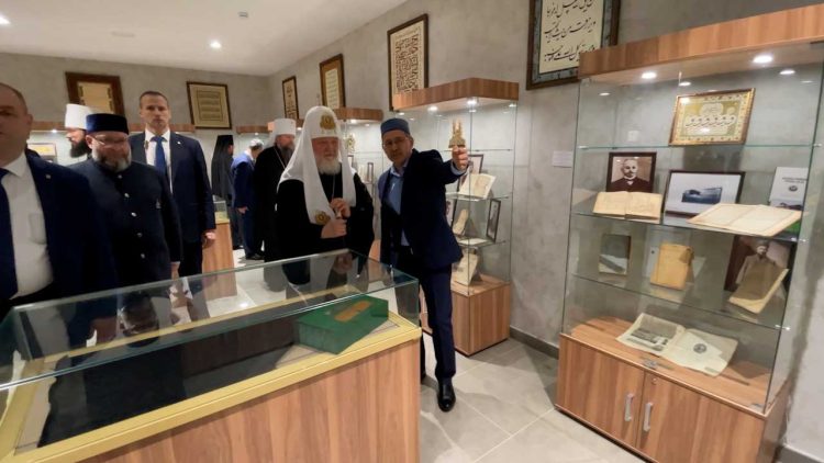 Патриарх Московский и Всея Руси Кирилл прибыл на «Изге Болгар жыены»