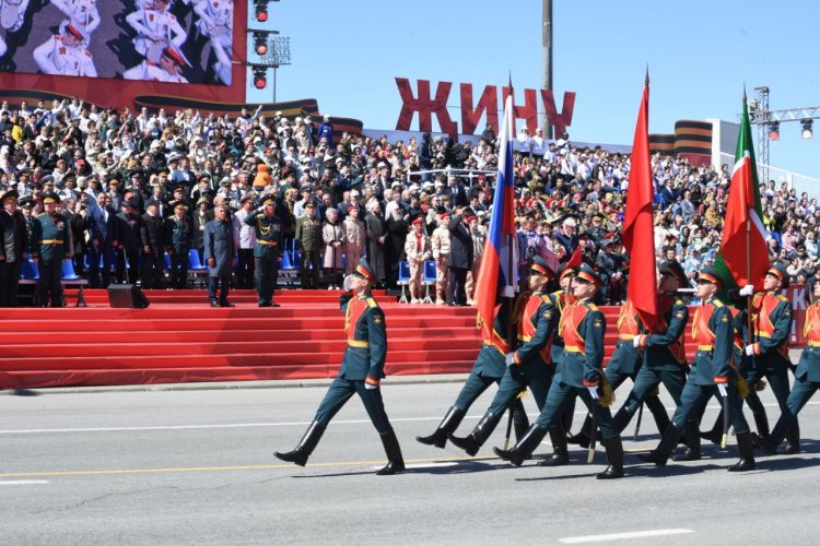 Яркие моменты с Парада Победы в Казани