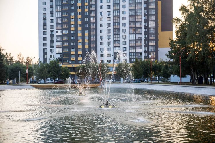 Жителям Казани запретили купаться в фонтанах