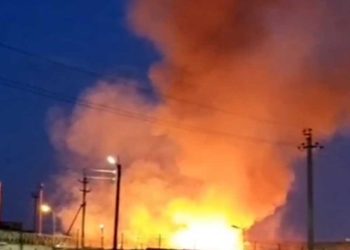 В Альметьевске горит территория исправительной колонии №8