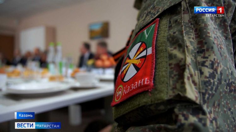 Минниханов встретился с мобилизованными и их семьями