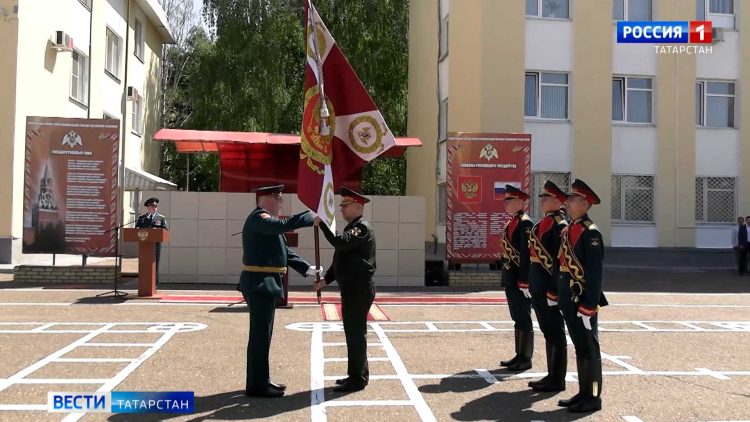 В Казани прошел ритуал вручения Боевого знамени воинской части Росгвардии