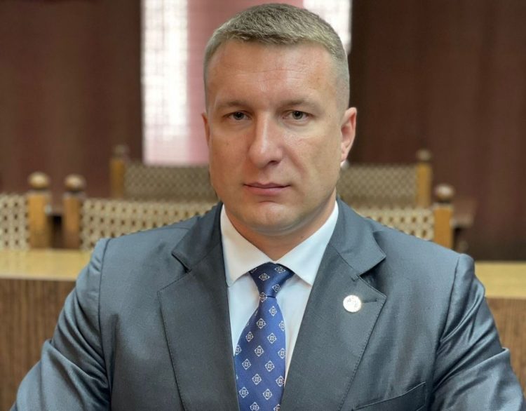 Руслан Вильданов возглавит управление ЖКХ Набережных Челнов