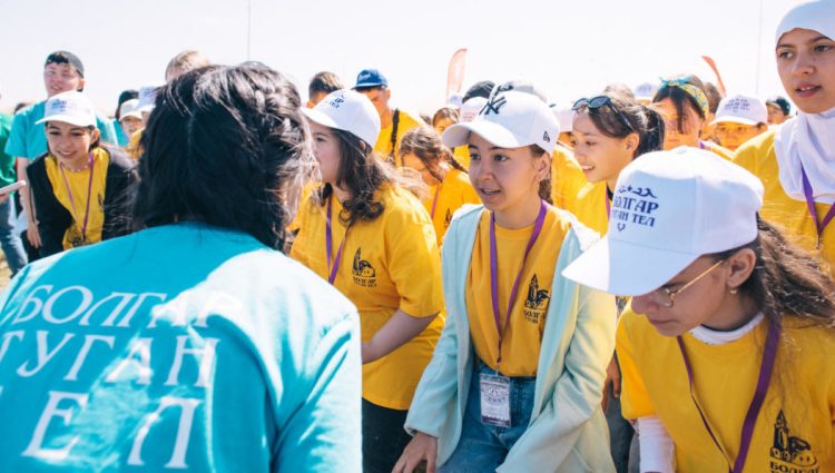 В Татарстане на форум «Болгар—Туган тел» приехали больше 400 школьников
