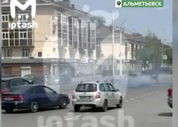 В Альметьевске задержали дрифтеров, перекрывших главную улицу