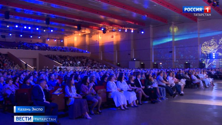 Вручение Ордена Пирогова и награждение лучших врачей Татарстана на премии «Врач года — Ак Чәчәкләр — 2023»