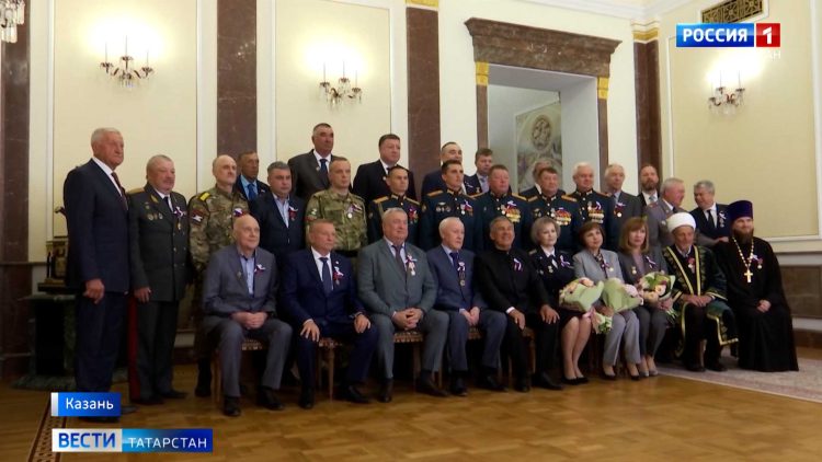 В Татарстане отметили День России: вручение государственных наград и гордость за своих героев