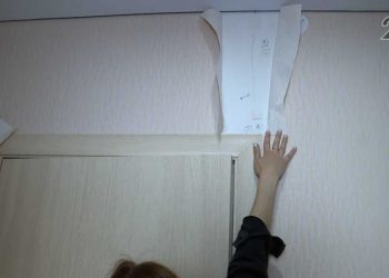 Жители Куюков опасаются, что их дом может рухнуть из-за владельцев алкомаркета