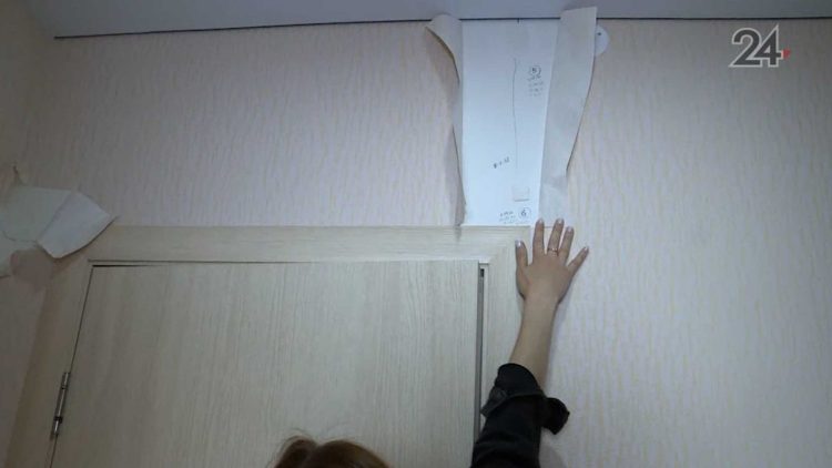 Жители Куюков опасаются, что их дом может рухнуть из-за владельцев алкомаркета