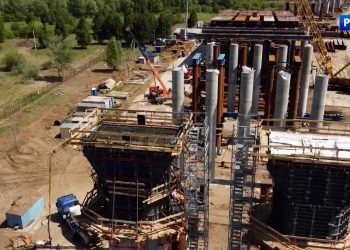 Строители моста через Каму опережают график на полтора года